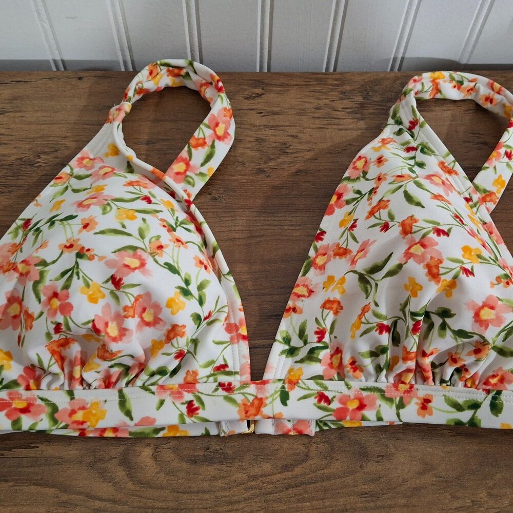 Shade and Shore XL 16 Bikini Top Swimwear White Floral Clasp Back